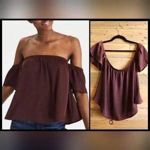 American Eagle Off-Shoulder Wine Top size S